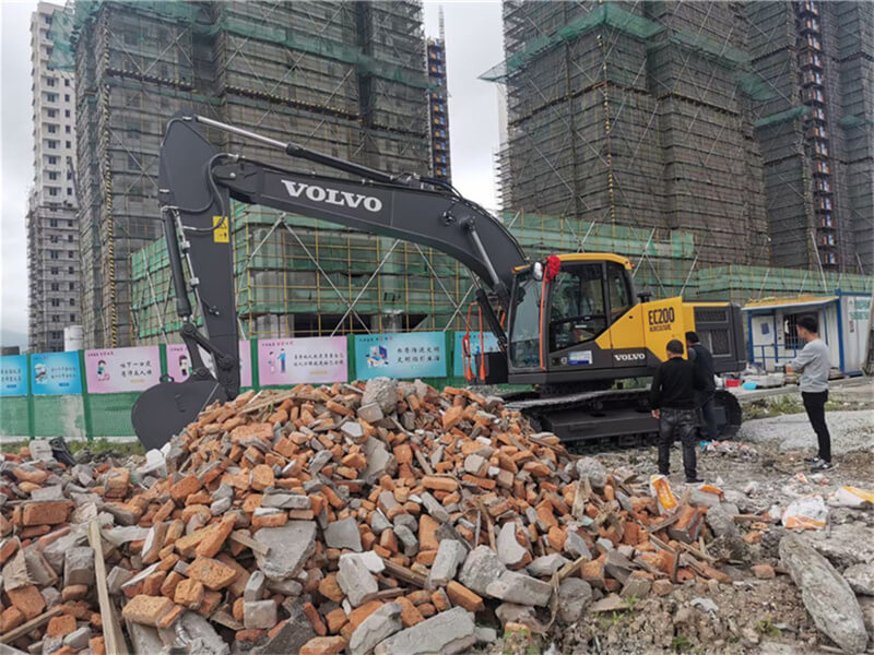 租赁沃尔沃200型挖掘机