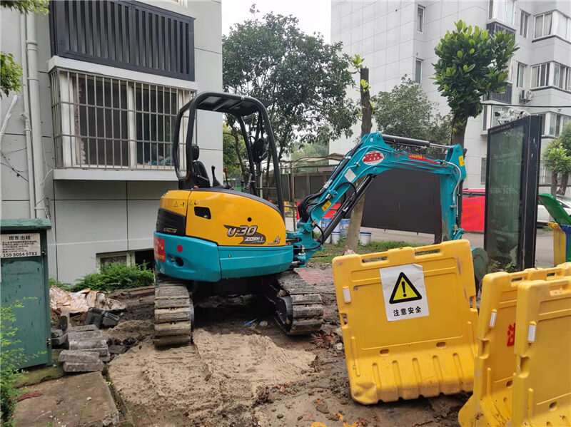 租赁30型久保田微挖